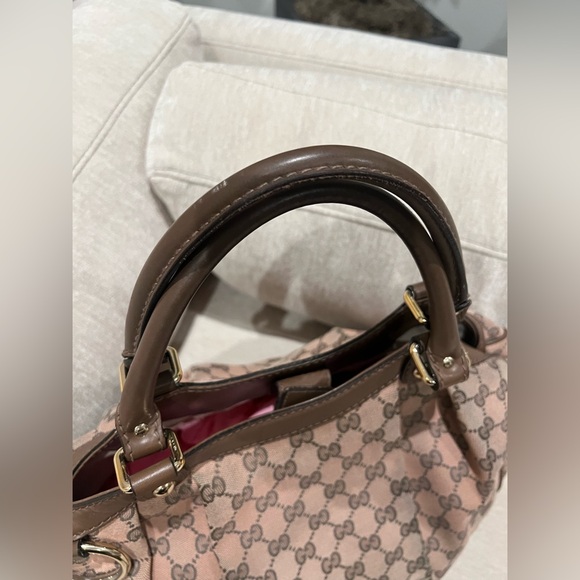 GUCCI SUKEY AUTHENTIC Pink w COA, beautiful VINTAGE bag and can be worn as is ποΈ - Picture 4 of 16